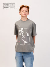 Piker&Druer T-shirt – vintage grey with white and pink print